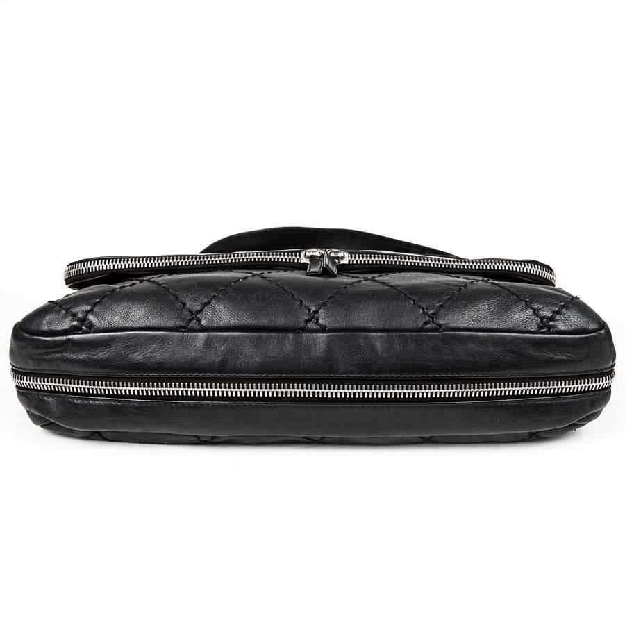 Chanel Black Quilted Smooth Leather Messenger Bag 5