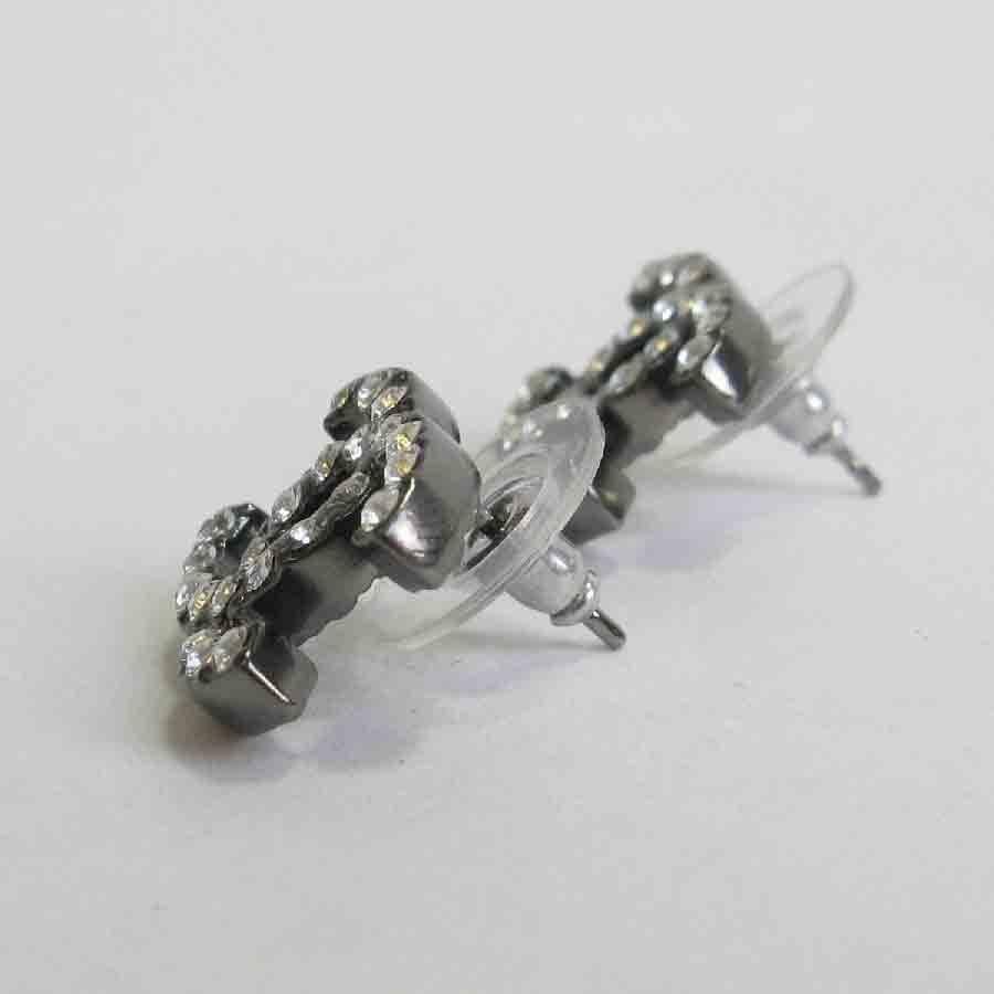 chanel earrings men