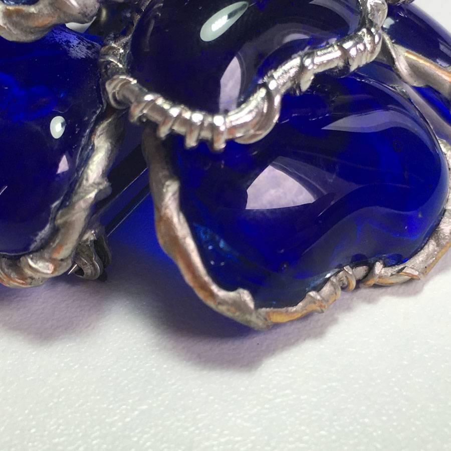 GRIPOIX Flower Brooch in Sapphire Colored Molten Glass 2