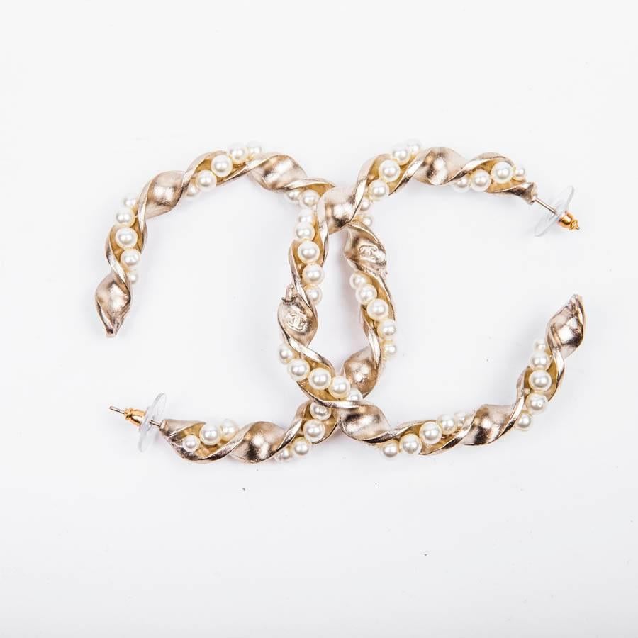 chanel pearl hoop earrings