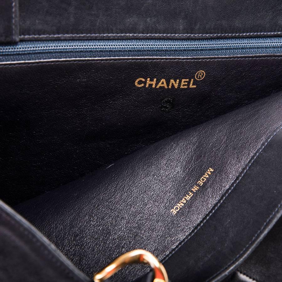 Chanel Vintage Tote Bag in Navy Blue Smooth Lambskin Leather 6