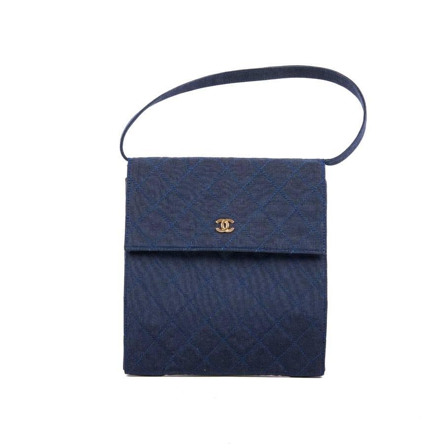 CHANEL Vintage Bag in Midnight Blue Duchess Satin In Good Condition In Paris, FR
