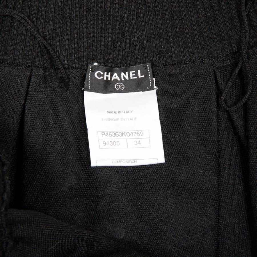 CHANEL Skirt in Black Lace Size 34FR 6