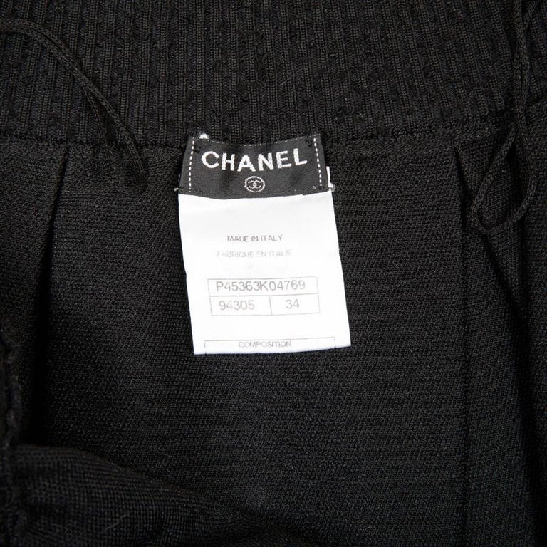 CHANEL Skirt in Black Lace Size 34FR at 1stDibs