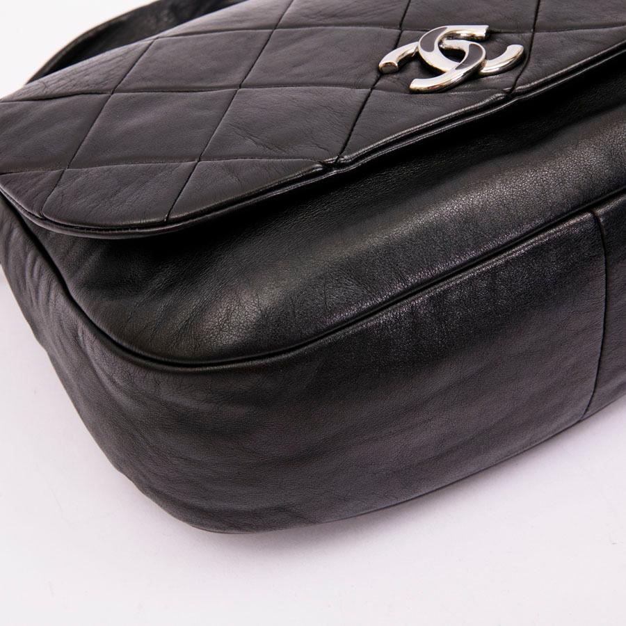 CHANEL Flap Bag in Black Quilted Lambskin Leather 4