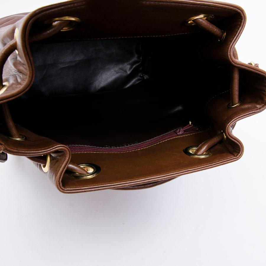CHANEL Vintage Bucket Bag aus braunem Leder Tasche 8
