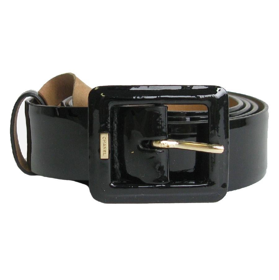 CHANEL Belt in Black Patent Leather with Beige Leather Interior Size 85