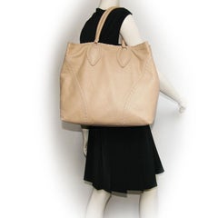 ALAÏA Large Tote Bag in Beige Grained Leather