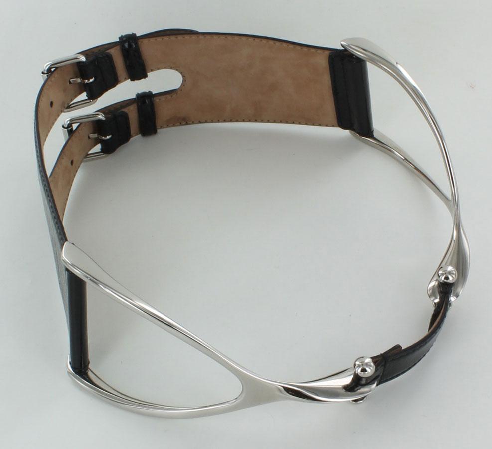 ALEXANDER MCQUEEN Large Belt in Black patent Leather Size 75 In Good Condition In Paris, FR