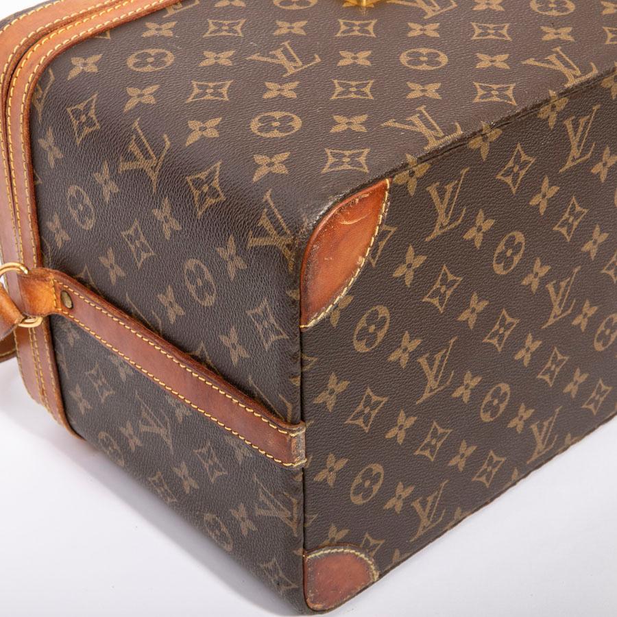LOUIS VUITTON Vintage Beauty Case in Brown Monogram Canvas and Natural Leather 2