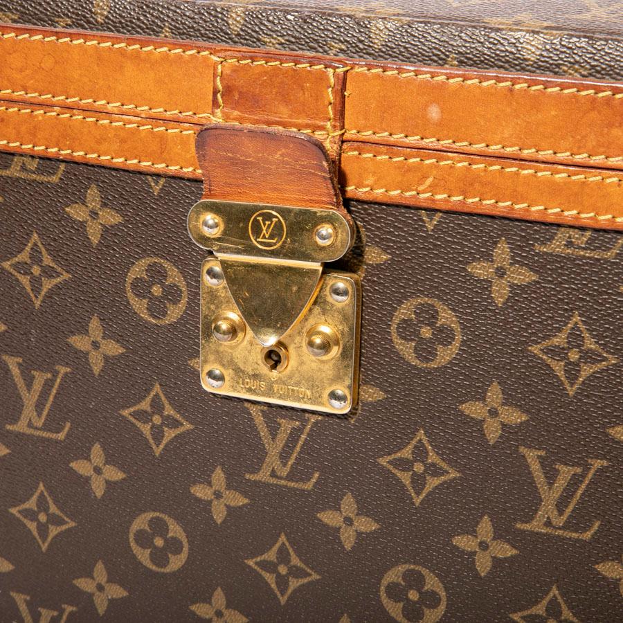 LOUIS VUITTON Vintage Beauty Case in Brown Monogram Canvas and Natural Leather 4