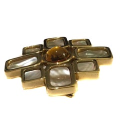 CELINE Cross Brooch in Gilt metal and Pearls