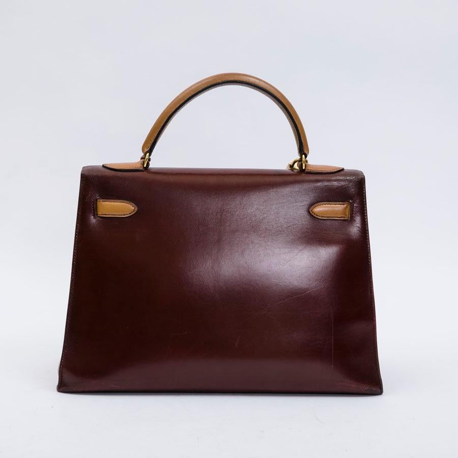 HERMES Kelly 32 Vintage Bag in Tricolor Box Leather In Good Condition In Paris, FR