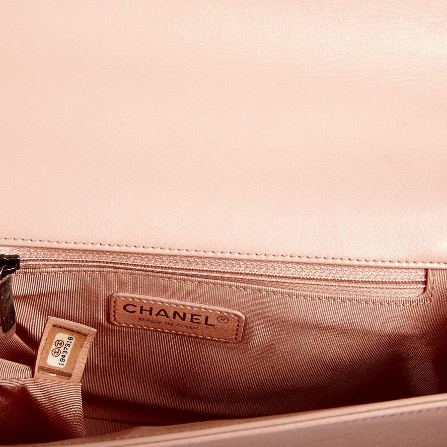 CHANEL Boy Bag in Pink Quilted Calf Leather 6