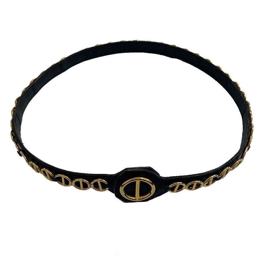 CHRISTIAN DIOR Vintage Belt in Black Calfskin and Gilt Metal Chain Size 80/32 In Good Condition In Paris, FR