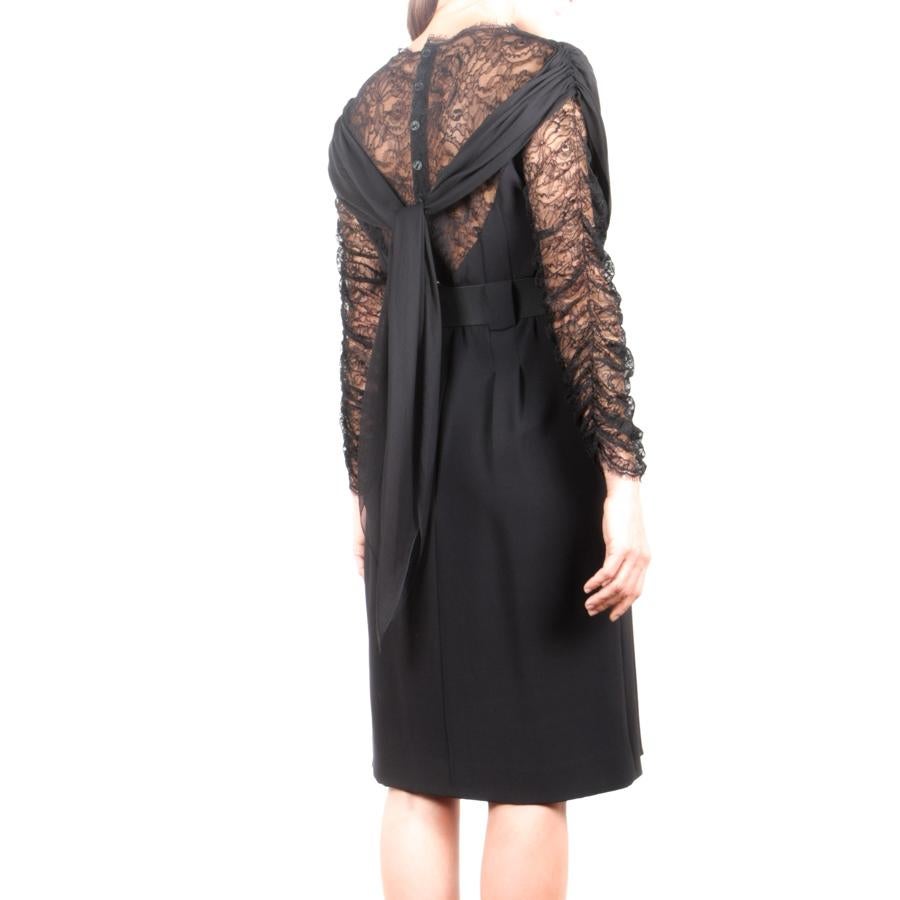 CHANEL Dress in Black Silk and Chantilly Lace Size 38FR For Sale 1