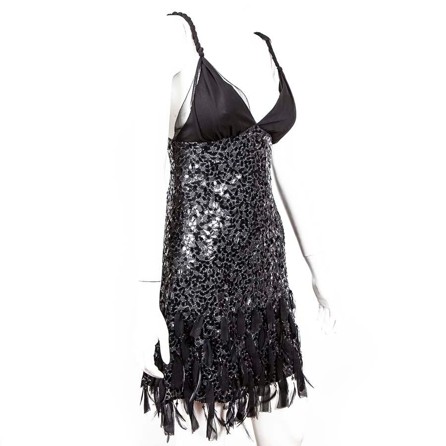 JENNY PACKHAM Cocktailkleid aus schwarzer Seide mit Pailletten und Federn Größe 10UK (Schwarz) im Angebot
