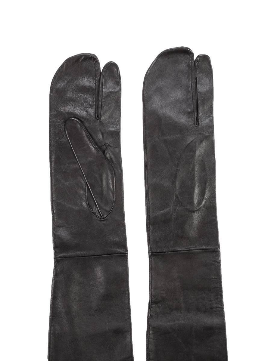margiela tabi gloves
