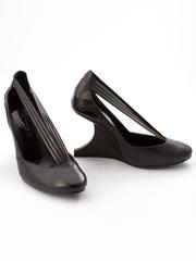 Y-3 by Yohji Yamamoto 2007 Collection Curved Wedge Heels