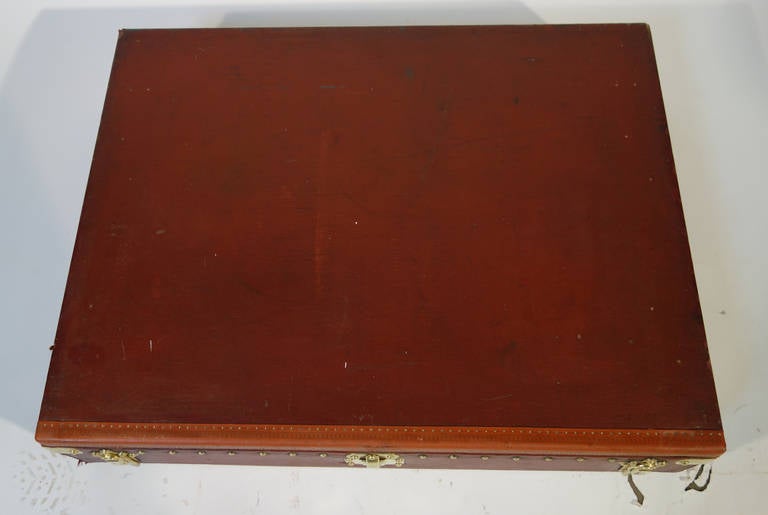 Louis Vuitton Red Canvas Car Trunk  1930s In Excellent Condition For Sale In Haguenau, FR