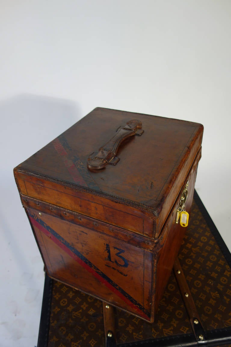 20th Century Louis Vuitton Leather Hat Trunk, circa 1910, Malle a Chapeau