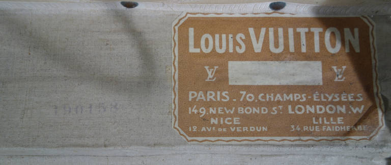 Louis Vuitton Cabin Leather Trunk, circa 1920s, Malle Cabine Cuir Naturel For Sale 2
