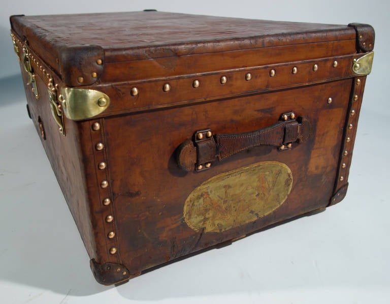 Louis Vuitton Cabin Leather Trunk, circa 1920s, Malle Cabine Cuir Naturel For Sale 3