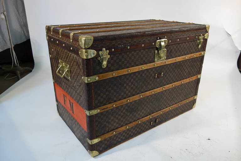 Louis Vuitton Damier trunk high version (for lady, in general) 
This model was produced only during one year in 1889 for the centenary of the French Revolution, extremely rare to find. For collector

This trunk is in the range of prime Vuitton