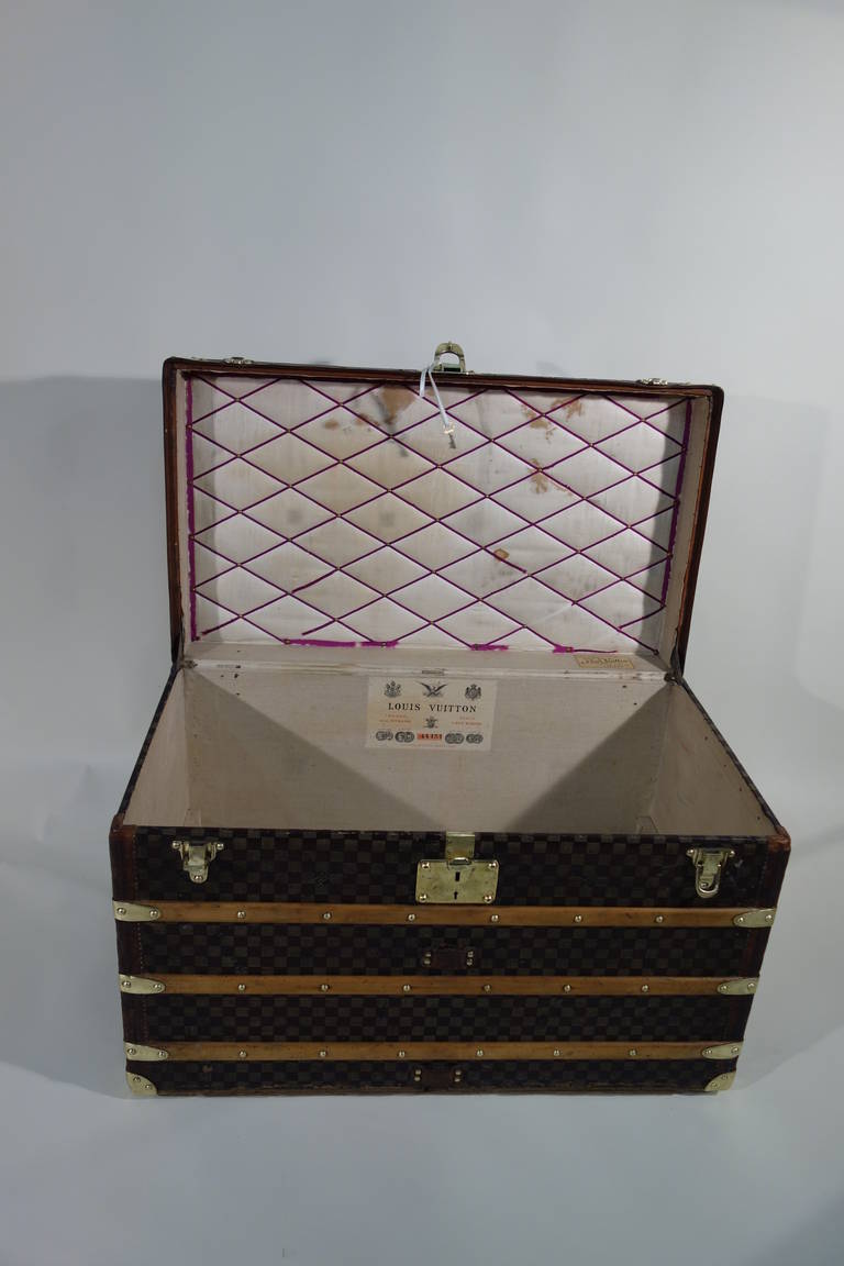 Louis Vuitton Steamer Damier Trunk with Key, circa 1900s In Excellent Condition For Sale In Haguenau, FR
