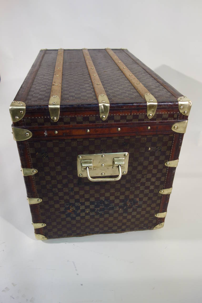 Louis Vuitton Steamer Damier Trunk with Key, circa 1900s For Sale 3