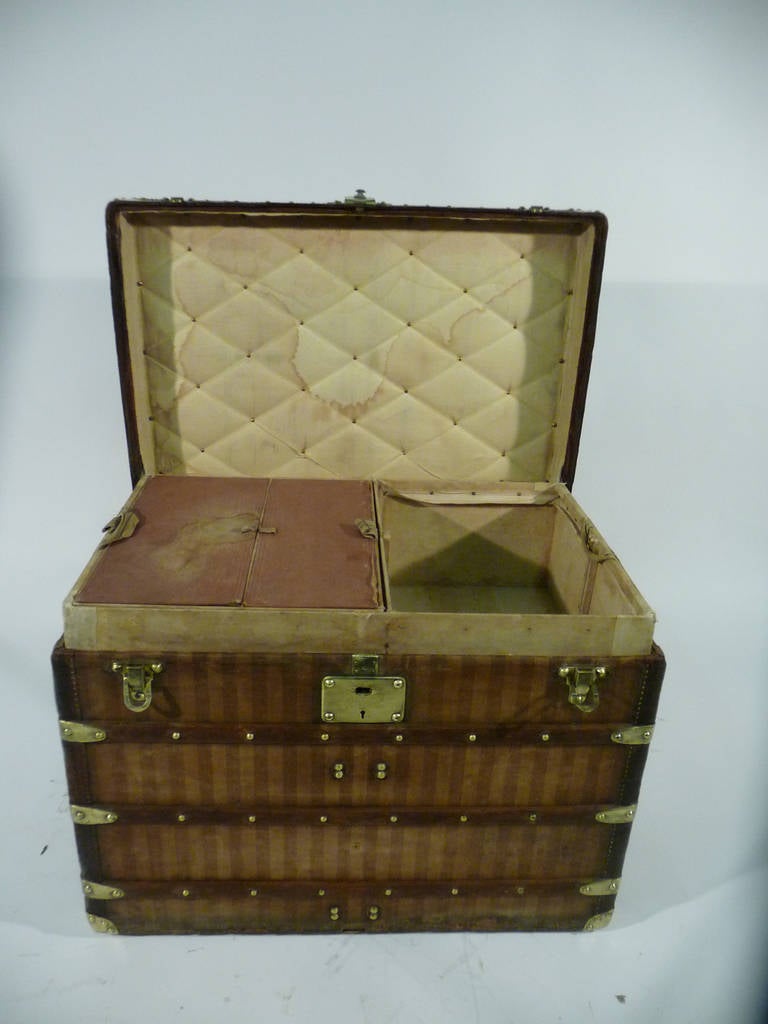 Louis Vuitton Striped Canvas Trunk, Malle Rayé In Good Condition For Sale In Haguenau, FR