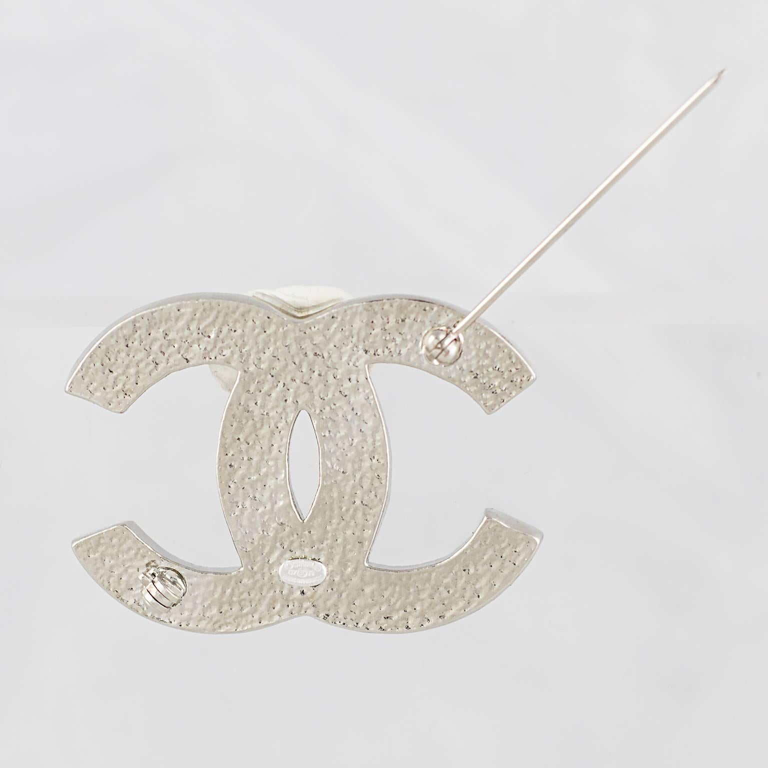 Chanel CC Logo Brooch with Crystal Detailing.
Made in France for the 2007 Autumn Collection.
