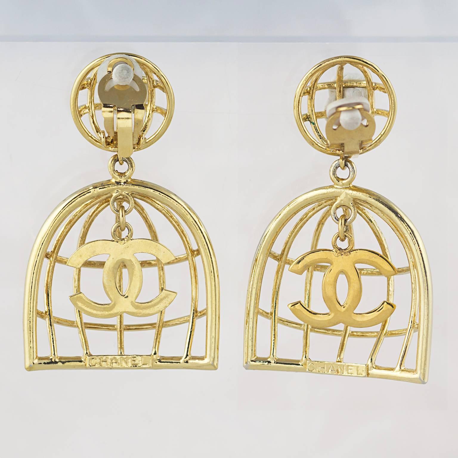 A pair of rare and collectable Chanel clip-on birdcage earrings in gold plate.
A fashion followers favourite these earrings have been seen on many international celebrities from Beyonce to Kim Kardashian.
Made in the 1980's.
Fully signed.  
In an