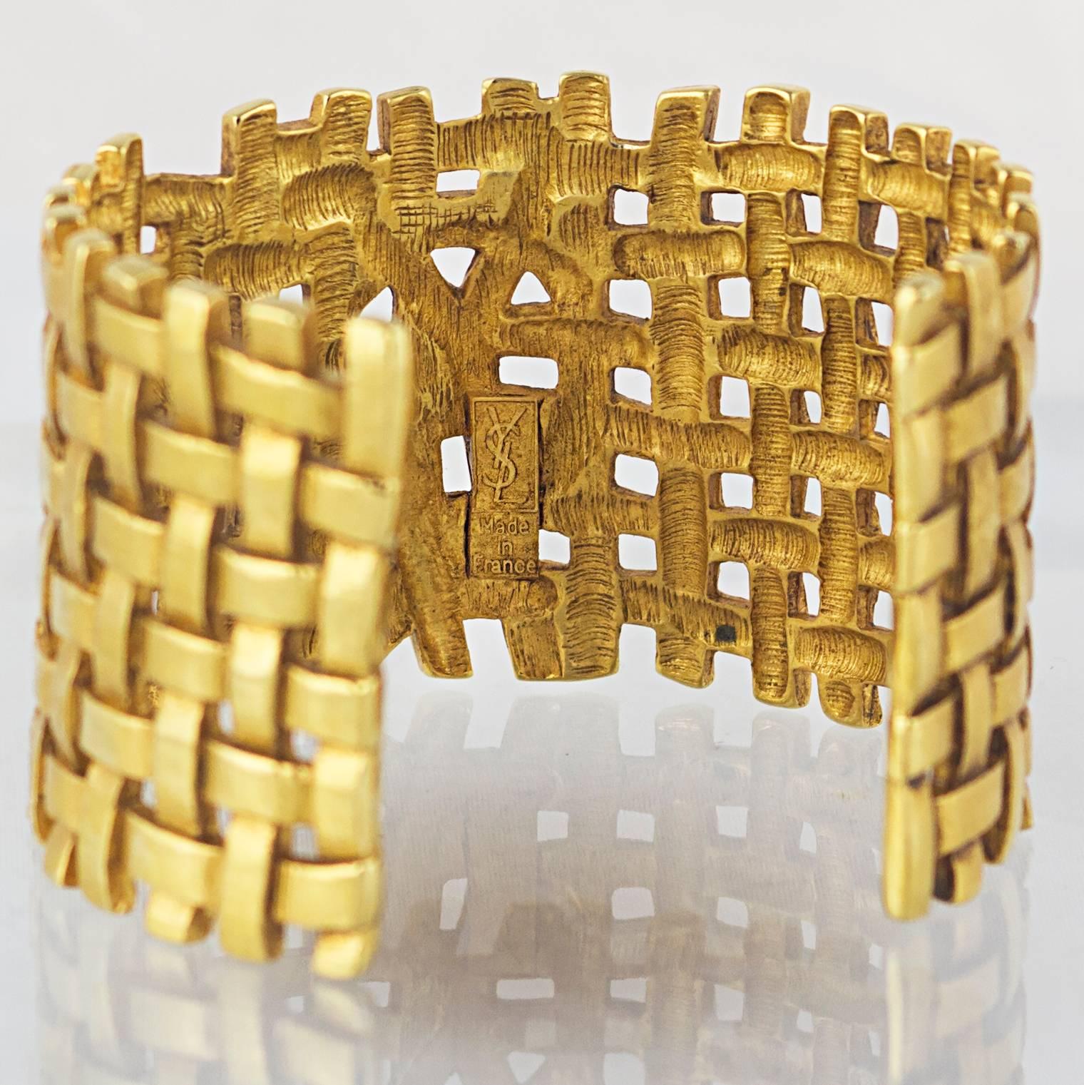 YSL Golden Logo Cuff In Excellent Condition For Sale In London, GB
