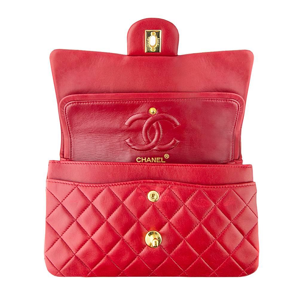 Women's Chanel Red Medium Flap bag, 1989  For Sale