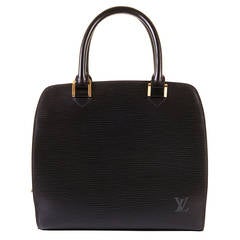 A Super Louis Vuitton 'Pont-Neuf' 25cm Black Epi Bag
