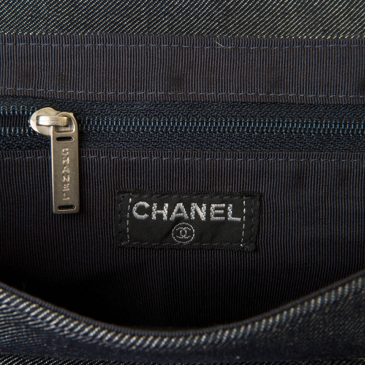 Women's WOW! Rare Chanel 25cm Blue 'Window-Pane' Check Denim Bag with Palladium Hardware For Sale