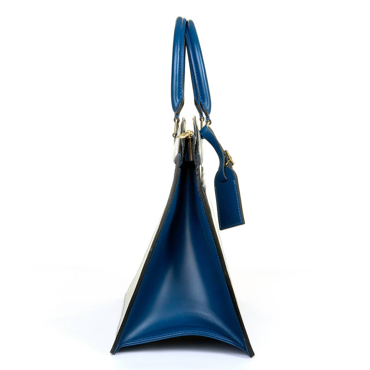 This eye catching bag is in 'As New' pristine condition. Finished in Azure Blue Epi leather, this Louis Vuitton bag has gold tone hardware and comes with it's original dust sack. The black leather interior has two large pockets either side, all