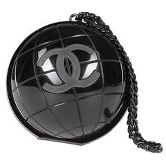 VERY RARE Chanel Limited Edition Runway 'CC' Logo Black 'Globe' Minaudière 3