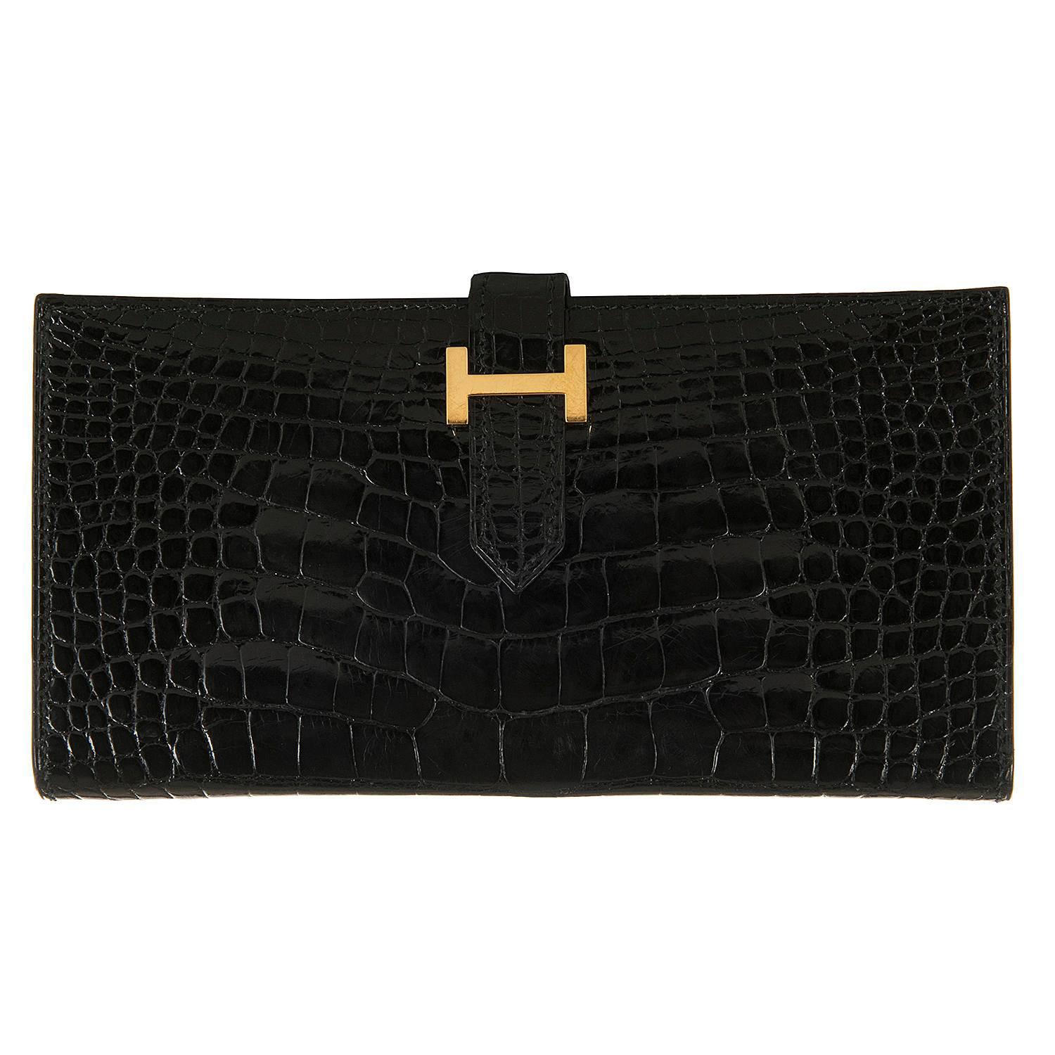  Pristine & Very Rare Hermes Shiny Black Crocodile Alligator 'H' Bearn Wallet  For Sale