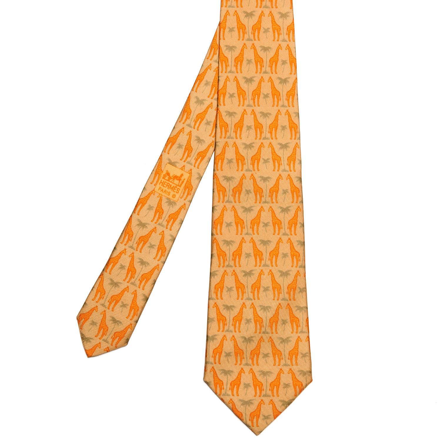 Rare and Pristine Hermes Vintage Silk Tie 'Giraffes' For Sale at 1stDibs