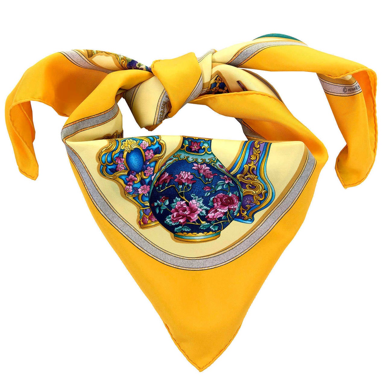 This delightful vintage Hermes Silk Scarf 'Le Flacon' by Catherine Baschet. Made in 1988, this scarf is in excellent condition and depicts Perfume bottles of all different shapes, sizes & colours.

FREE WORLDWIDE DELIVERY IS INCLUDED IN THE PRICE