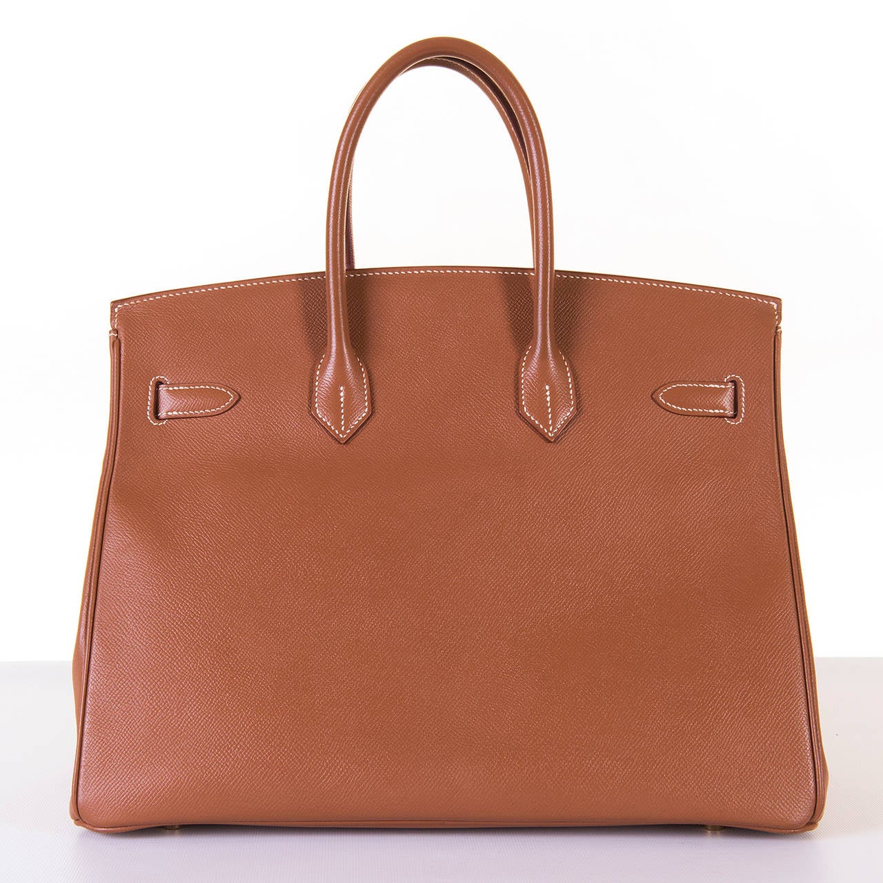 TRES CHIC!  Hermes 35cm Birkin Bag in 'Sable' Epsom Leather with Gold Hardware In Excellent Condition In By Appointment Only, GB