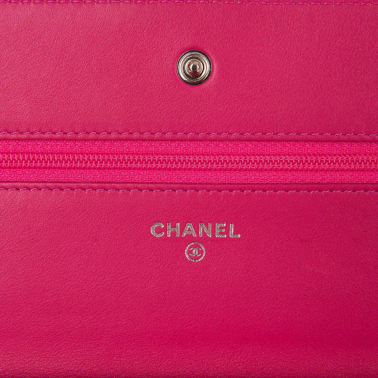 SO SO RARE Chanel 'Tres Chic' WOC Bag in Fushia Pink Python with SHW - Pristine  In New Condition In By Appointment Only, GB