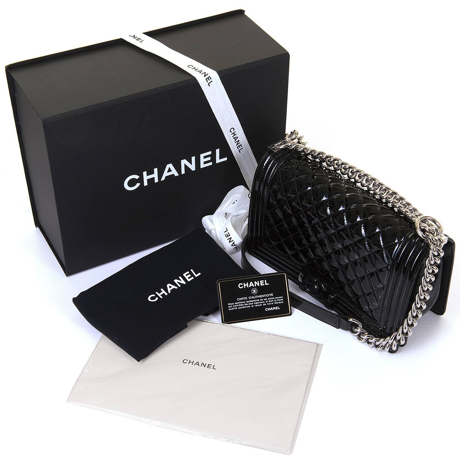 New & Unused Chanel 25cm Medium Black Patent 'Boy' Bag with Silver Hardware In New Condition In By Appointment Only, GB