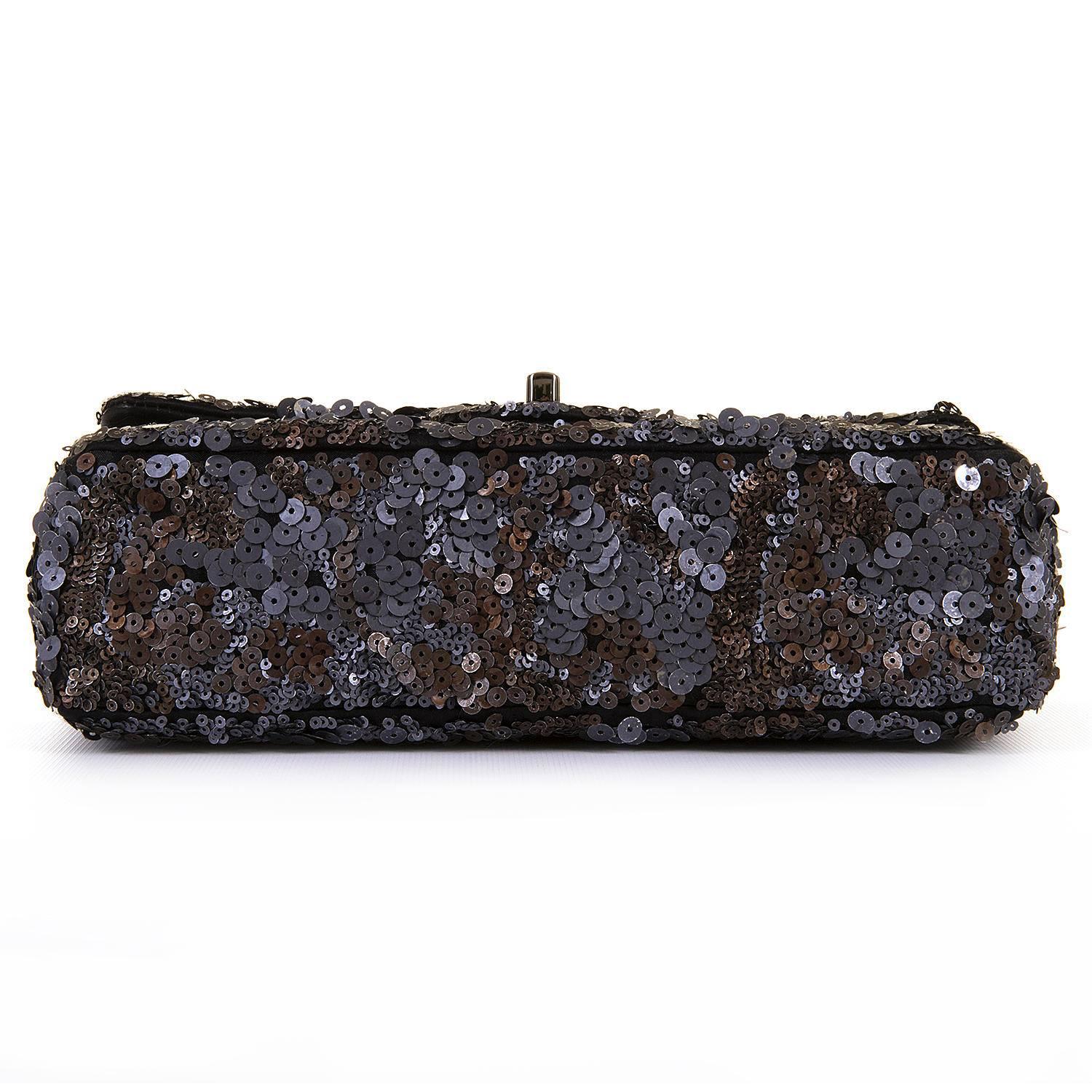 Black RUNWAY Chanel Hand-Embroidered 24cm 'Sac Classique' Medium Flap Shoulder Bag