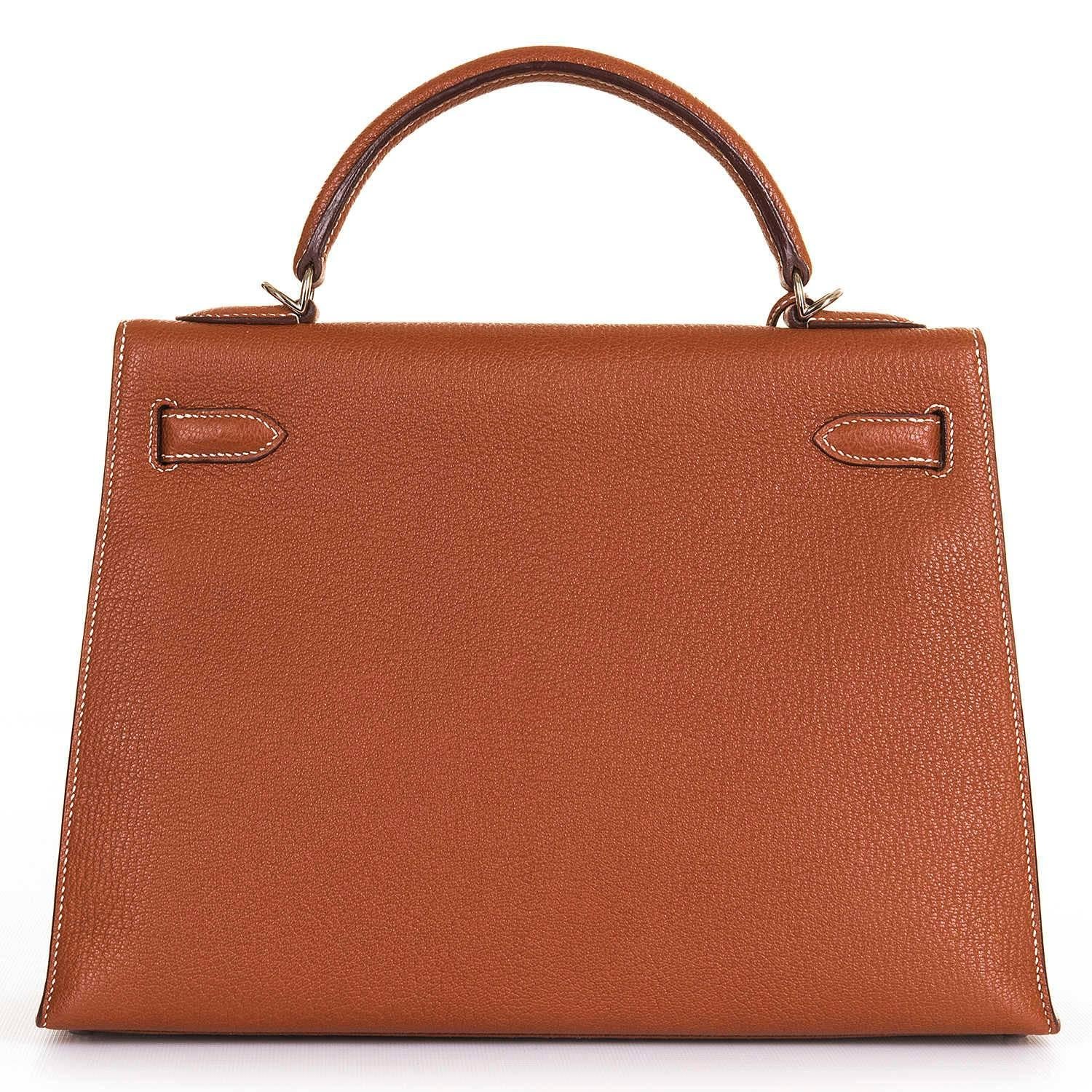 As New Pristine Hermes 32cm Kelly Sellier Bag in 'Rouille' Clemence Leather SHW In New Condition In By Appointment Only, GB