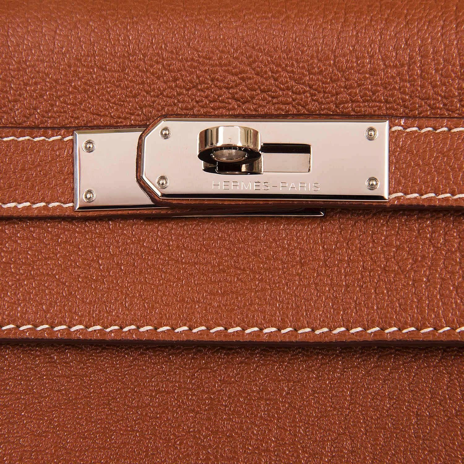 As New Pristine Hermes 32cm Kelly Sellier Bag in 'Rouille' Clemence Leather SHW 1