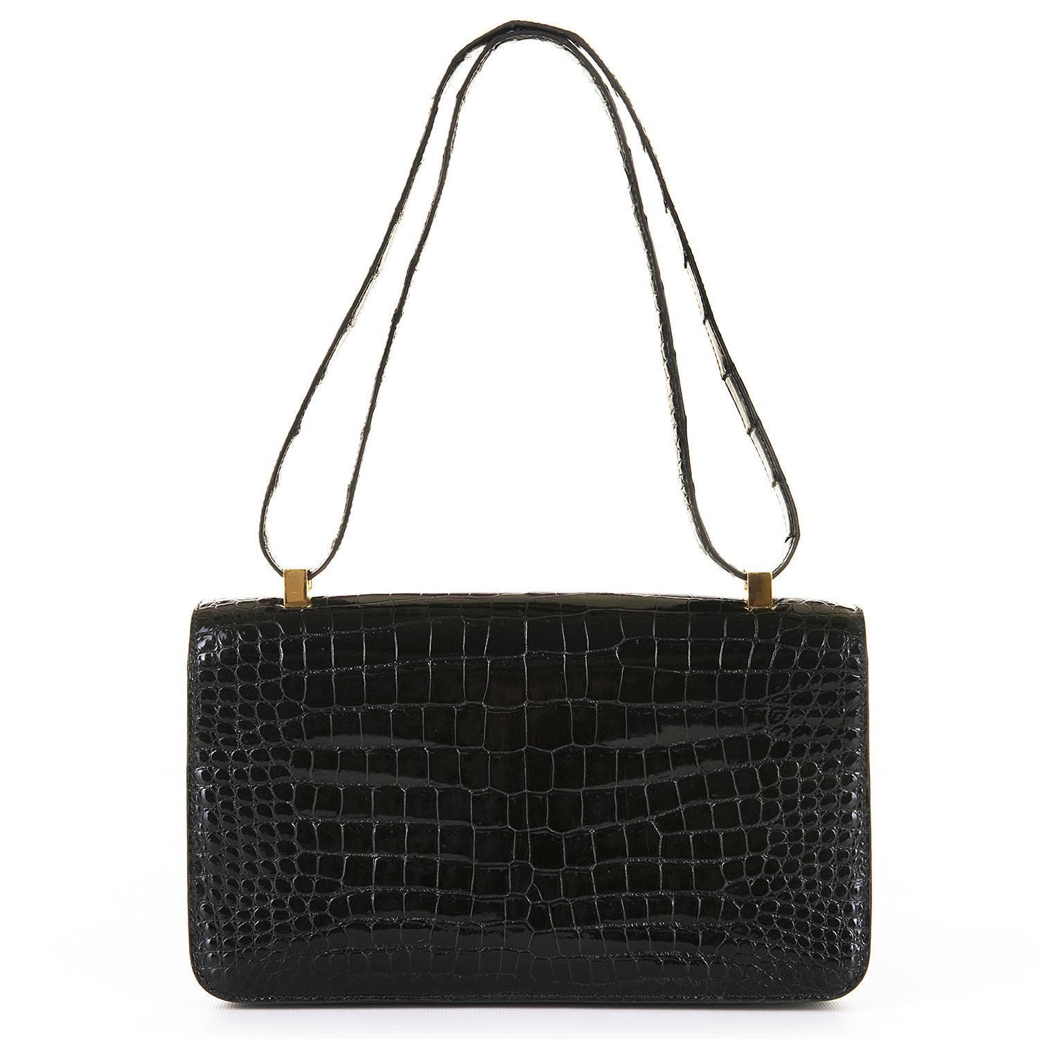 Pristine Vintage Hermes 'Sac Ring' Black Porosus Crocodile Shoulder Bag  In Excellent Condition In By Appointment Only, GB
