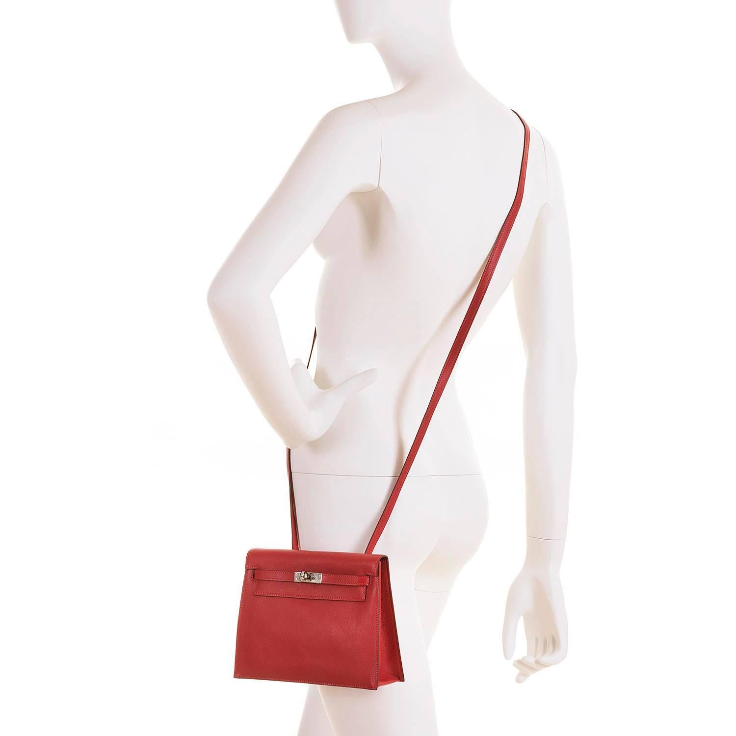 RARE & PRISTINE Hermes Danse Kelly Bag in Swift Leather with Palladium Hardware For Sale 5